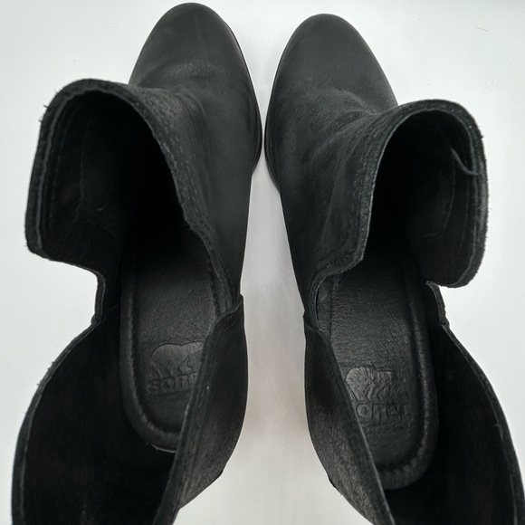 Sorel  Lola  Boot Size 8.5 suede / Leather Rain Bootie Cutouts Chealse boot - Picture 7 of 8